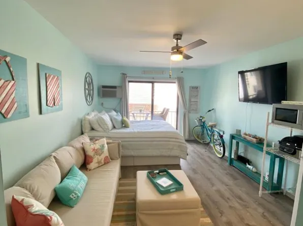 1492 Ocean Ave Unit C8, Sea Bright, NJ 07760