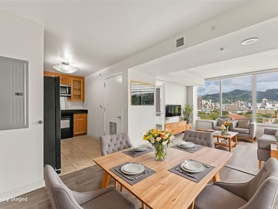 1009 Kapiolani Blvd APT 1812, Honolulu, HI, 96814