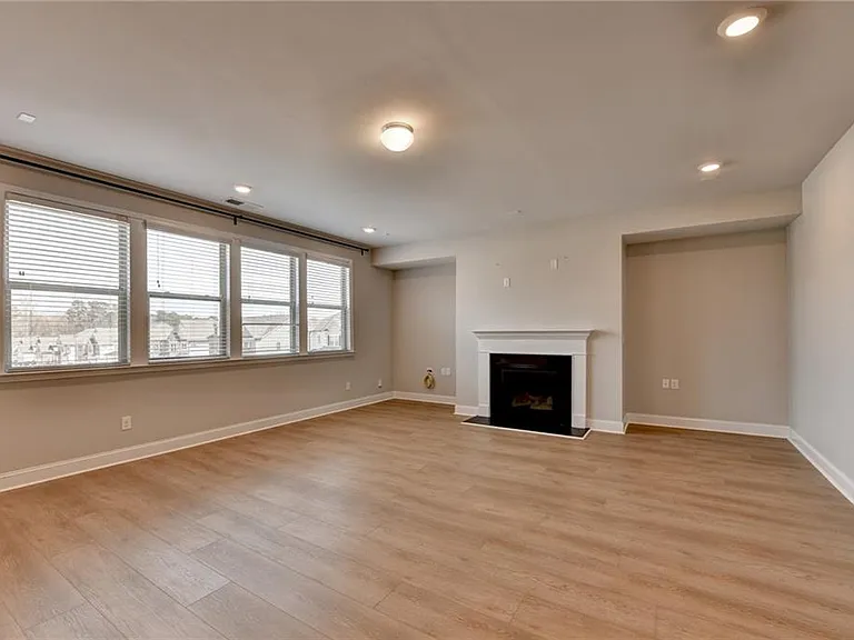 7410 Ansley View Ln — Photo 25