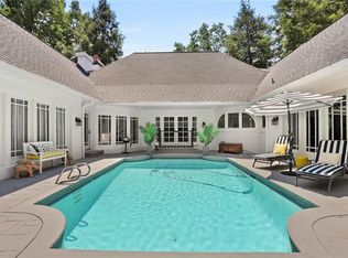 1075 Regency Rd NW, Atlanta, GA 30327