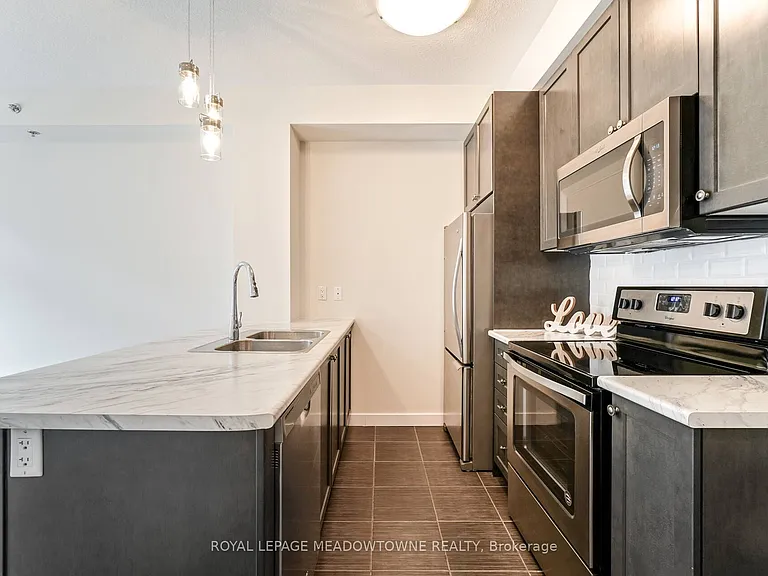 2486 Old Bronte Rd #402 — Photo 12