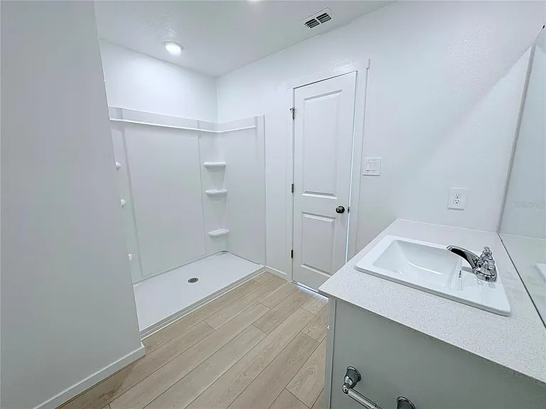 866 Lynx St — Photo 19