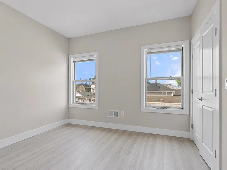 4805 Aschoff Pl — Photo 32