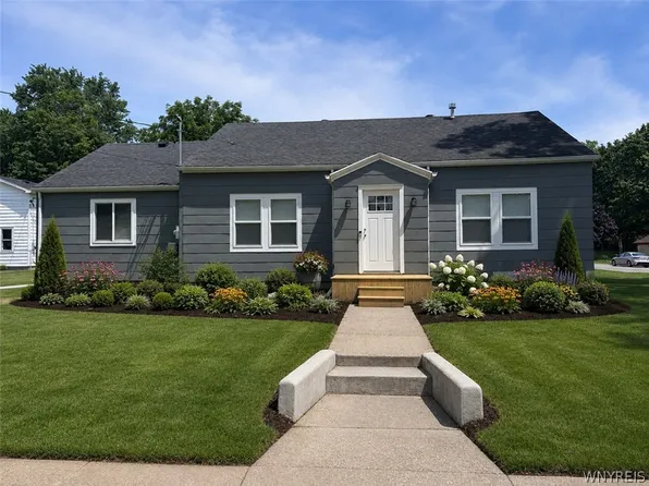 31 Elmwood Ave, Batavia, NY 14020