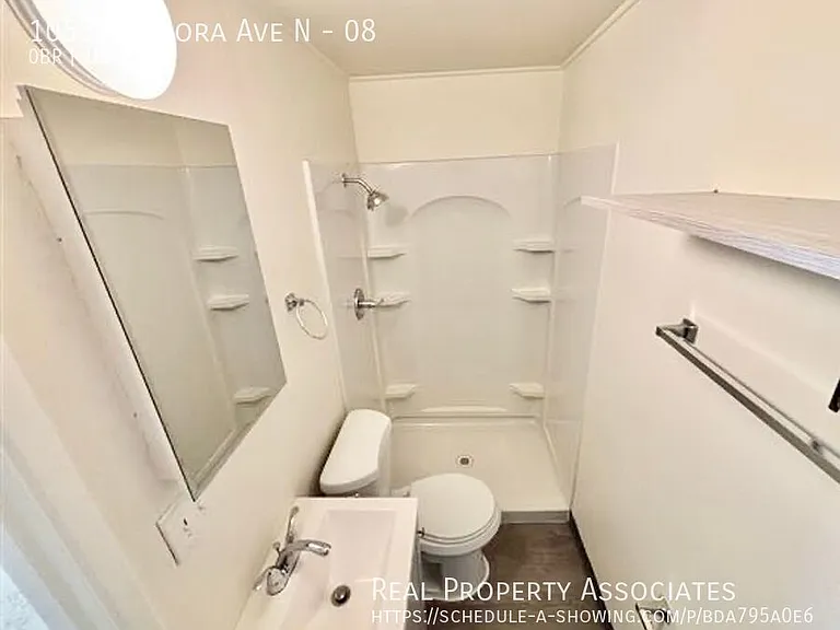 10531 Aurora Ave N #8 — Photo 6