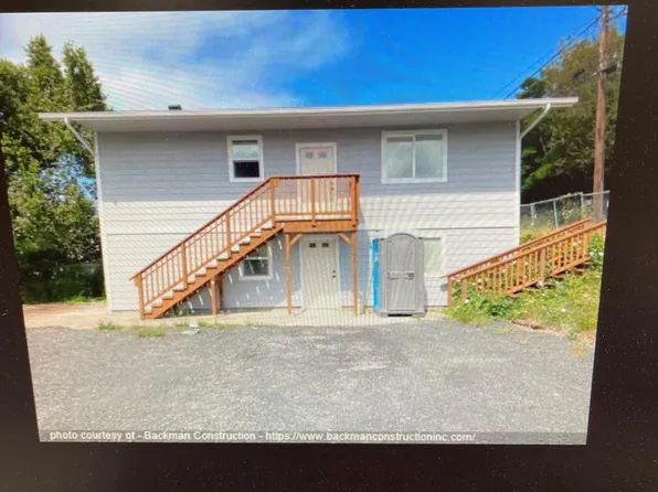 593 N Central St, Coquille, OR 97423