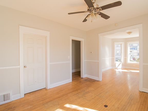 5th image of 7442 S Ingleside Ave