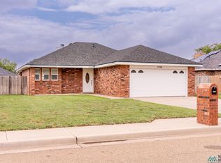 2228 Enloe Dr, Clovis, NM 88101