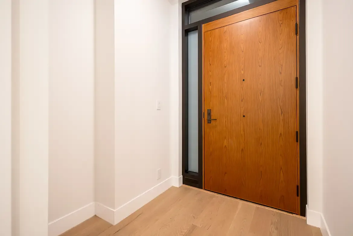 2 bed, 1318 sqft, $6,000 — Photo 4
