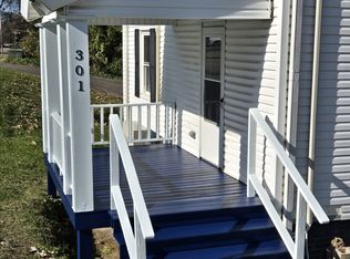 303 N Houston St, Maryville, TN 37801