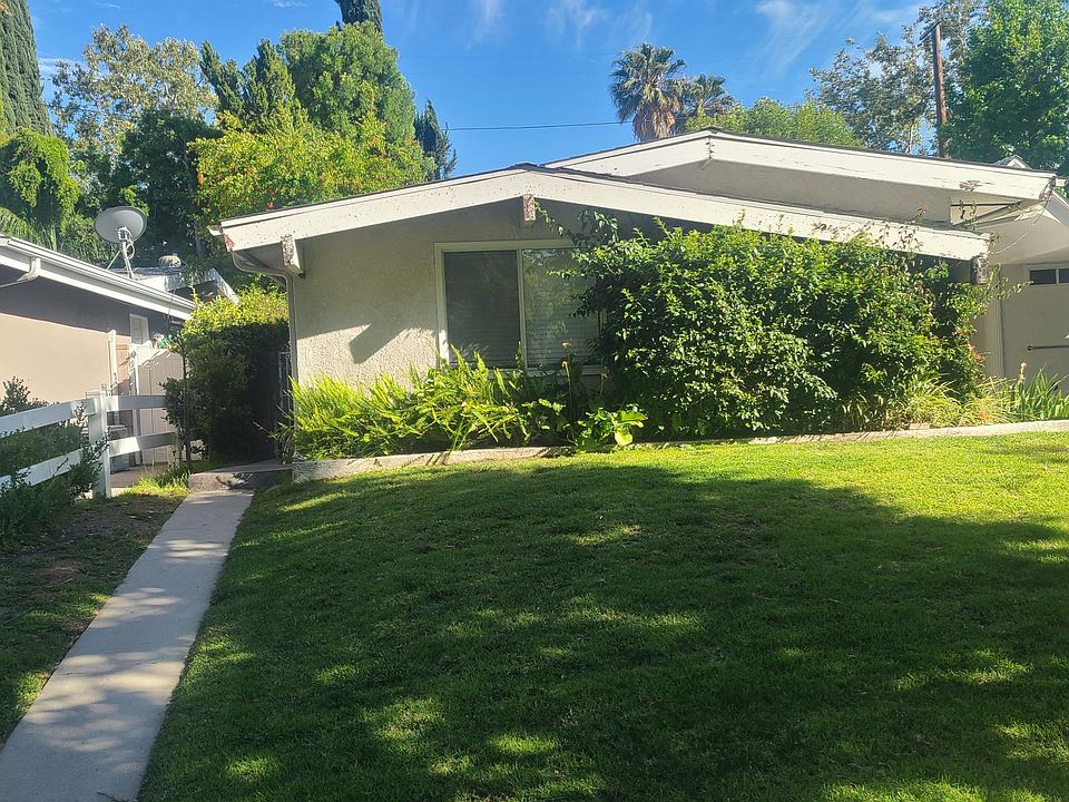 House Frontage. The guest house entry is from left walkway