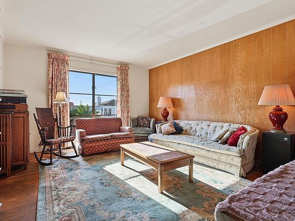 5th image of 3838 Lawton St