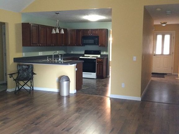 5th image of 5563 Saint Thomas Ln Unit 34