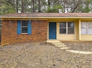 142 Harrison Rd APT 17, Martin, TN 38237