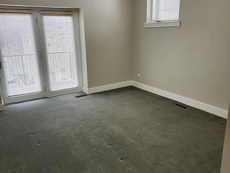 105 E 11th St #109 — Photo 17