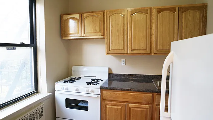 Rented by Karten & Lowe New York Real Estate LLC | media 2