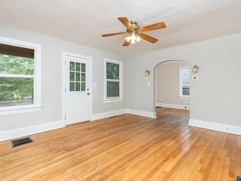 712 Middlebrook Ave — Photo 10