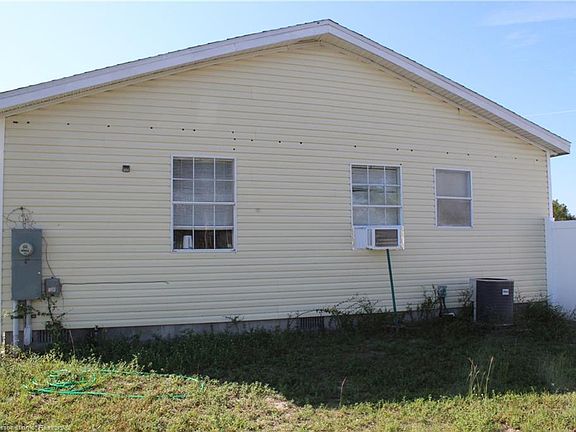 3rd image of 4075 S Montana Cir