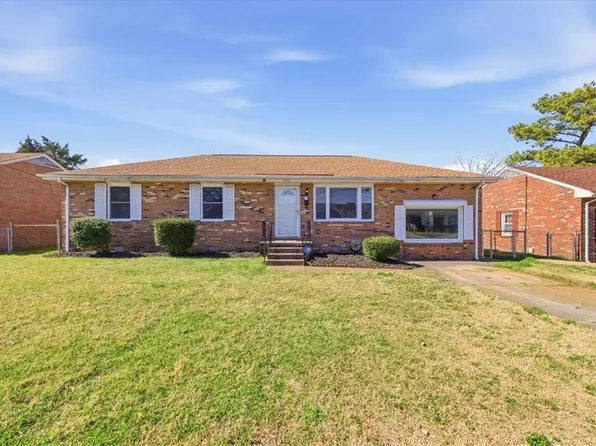 142 Armstrong St, Portsmouth, VA 23704