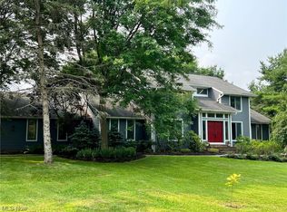 540 Wheatfield Dr, Aurora, OH 44202