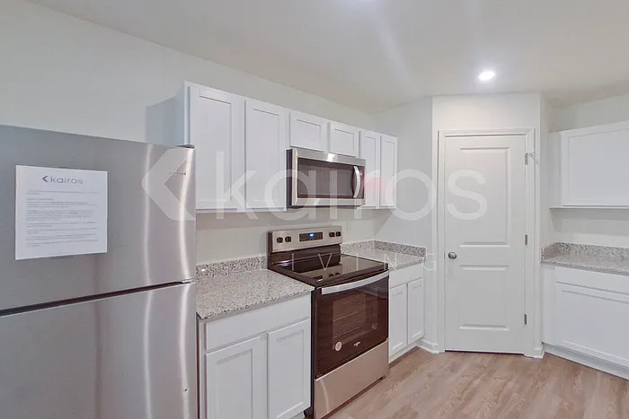 4 bed, 2.0 bath, 1773 sqft, $2,025 — Photo 2