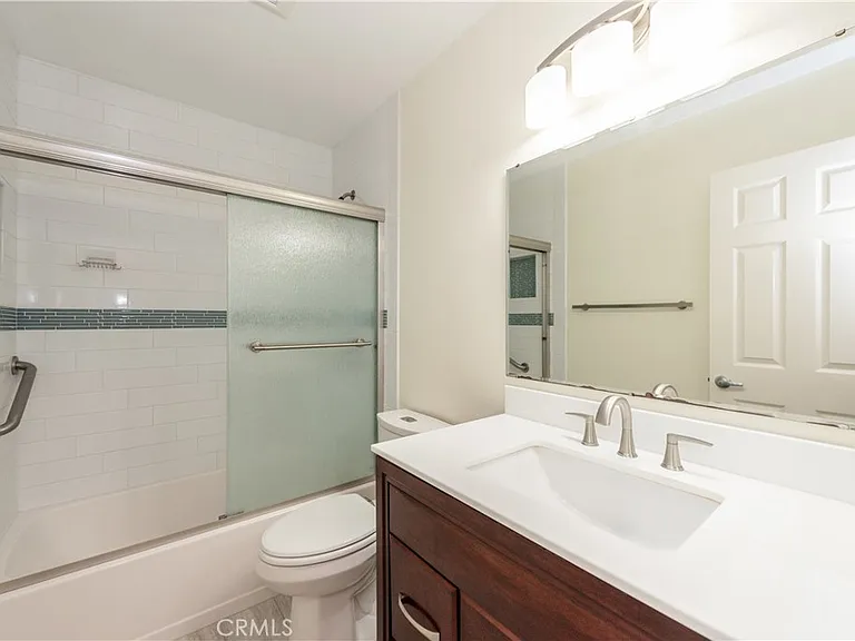 11 Bragg — Photo 26