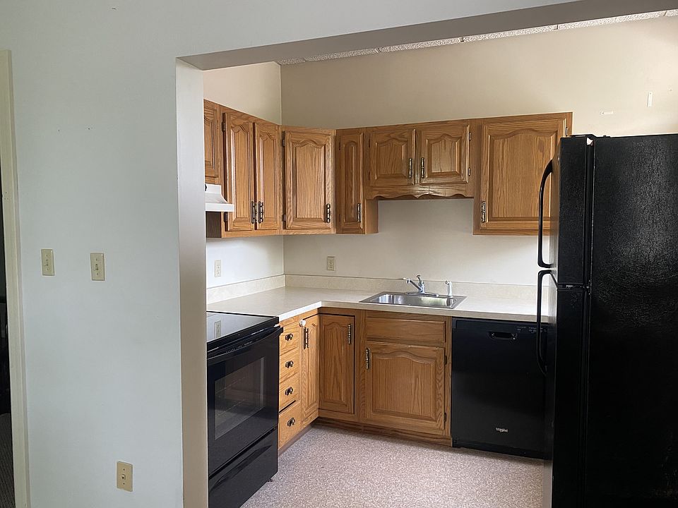 1st image of 381 Chestnut St #11387953