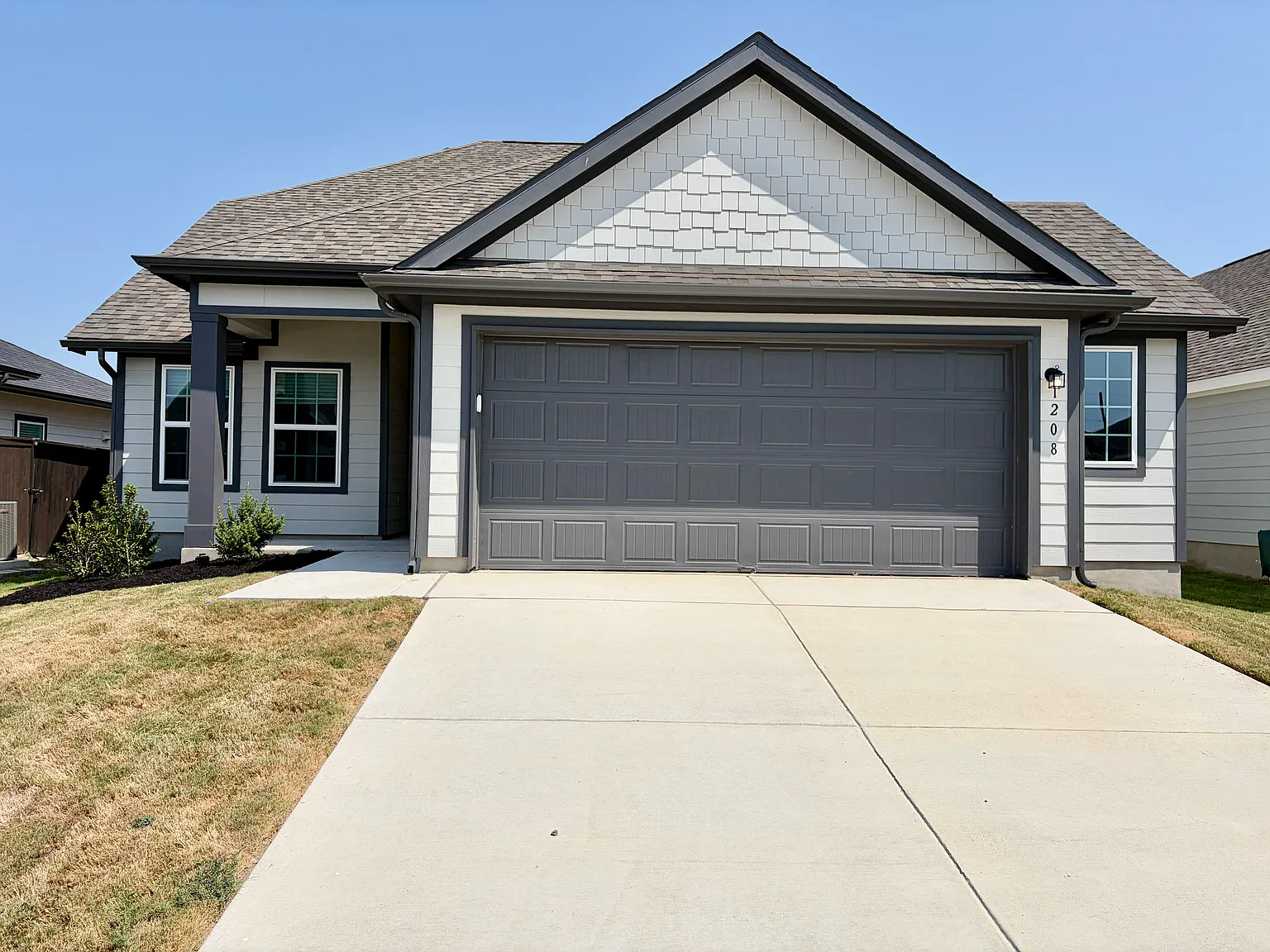 4 bed, 2356 sqft, $2,275 — Photo 1