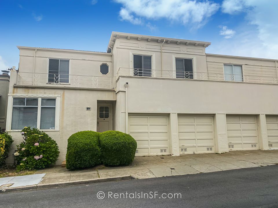 1st image of 134 Eucalyptus Dr