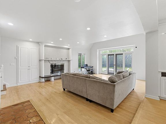 5th image of 9090 N Green Brook ROAD