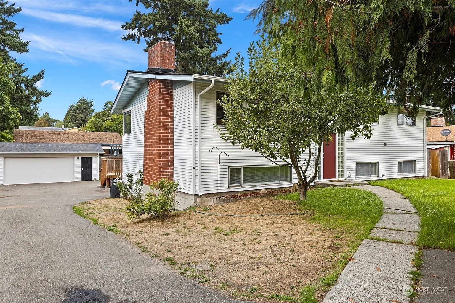 11441 10th Avenue SW photo 1