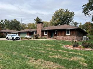 3109 Pickett Rd, Saint Joseph, MO 64503