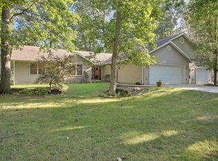 404 W Dunbar St, Mahomet, IL 61853