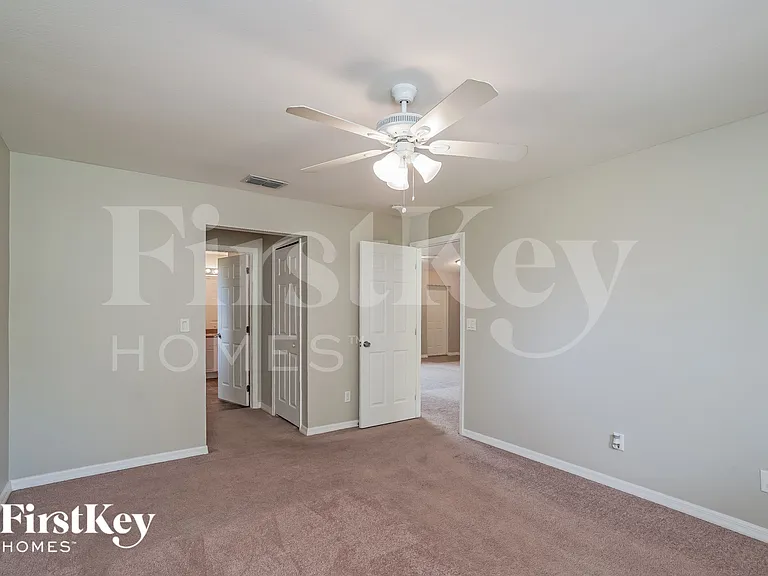 4128 NE 23rd Ave — Photo 9