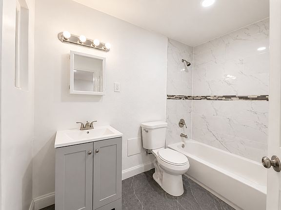 2nd image of 595-596 Elizabeth Ave #2H