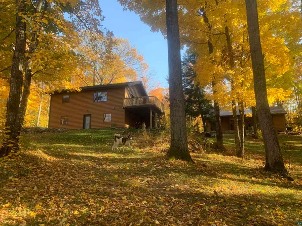 27200 N Maple Hill Rd, Washburn, WI 54891