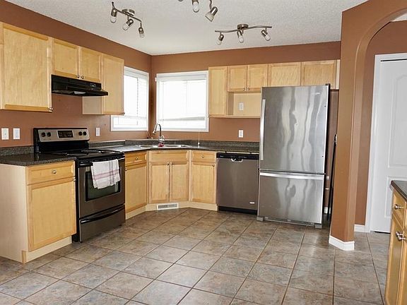 2nd image of 5507 45th St