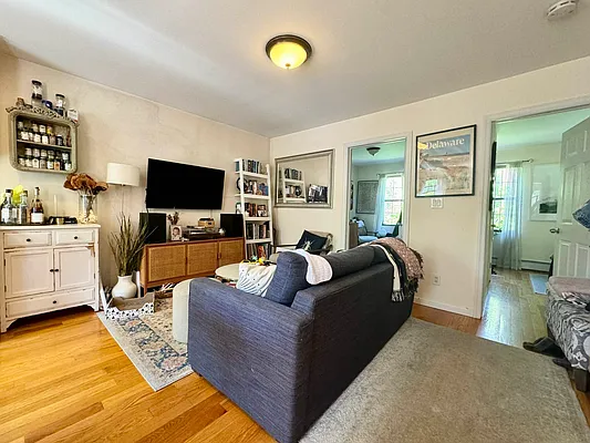 Rented by Native Real Estate LLC | media 4