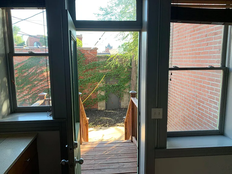 4218 Gibson Ave — Photo 6