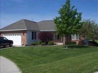 2497 Heather Ridge Dr, Normal, IL 61761