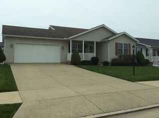 424 Taylor Dr SW, New Philadelphia, OH 44663