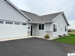 3116 Bassett Dr, Mankato, MN 56001