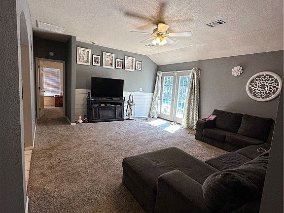 5th image of 463 Lara Ave