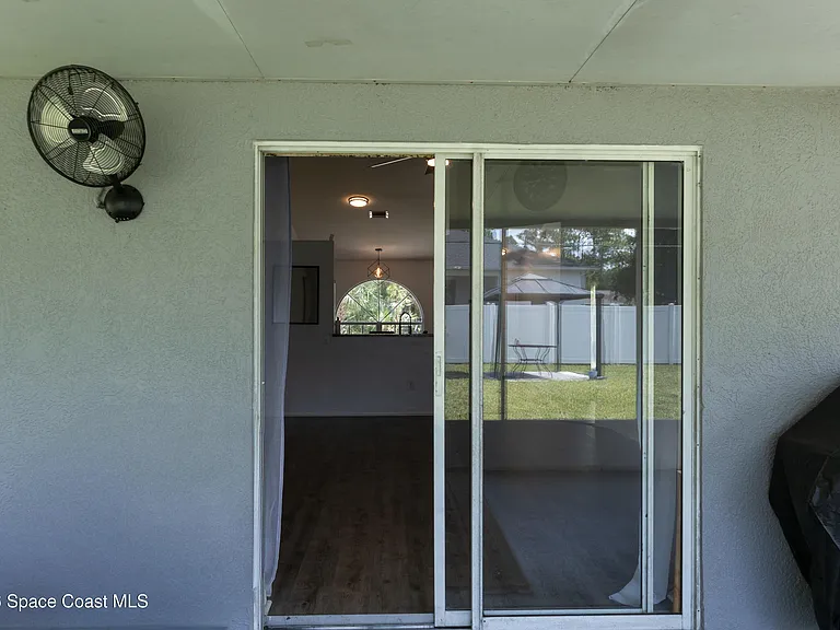 1572 Holbrook Rd NW — Photo 39