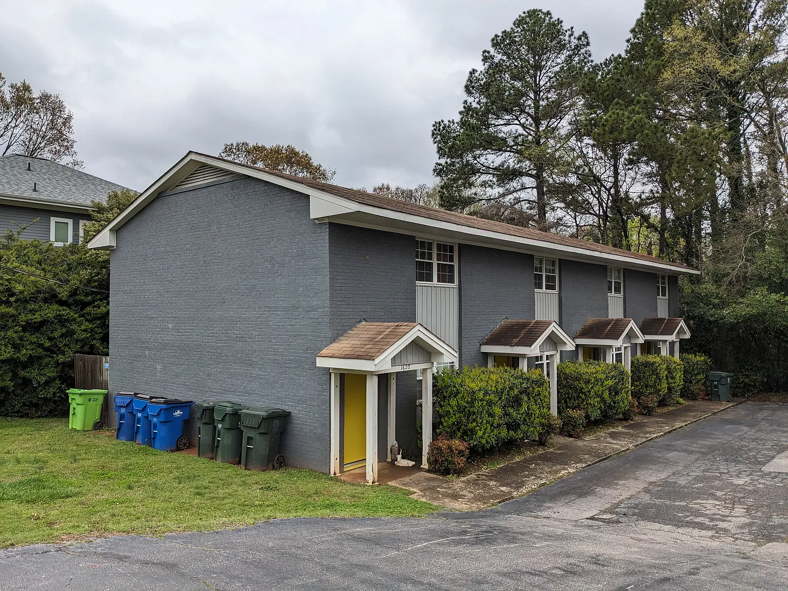 2 bed, 1000 sqft, $1,375 — Photo 1
