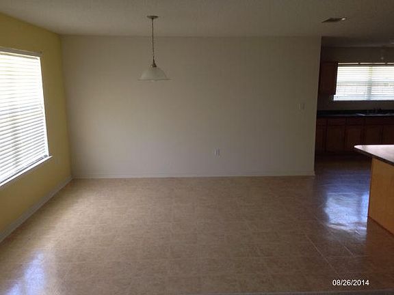 5th image of 2781 Dunsmuir Dr