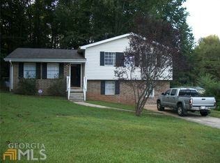 6748 Cambridge Dr, Rex, GA