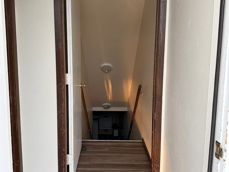 227 E Indianwood Dr — Photo 3