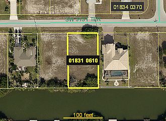 1st image of 310 SW 31st Ter