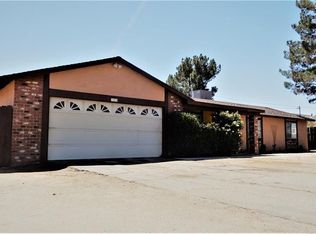 13575 El Rio Rd, Victorville, CA 92392